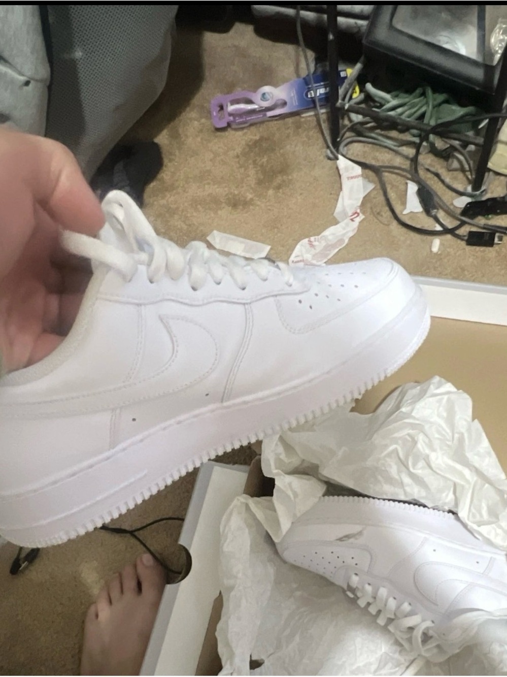 Men's White Nike Low-Top Lace-Up Sneakers